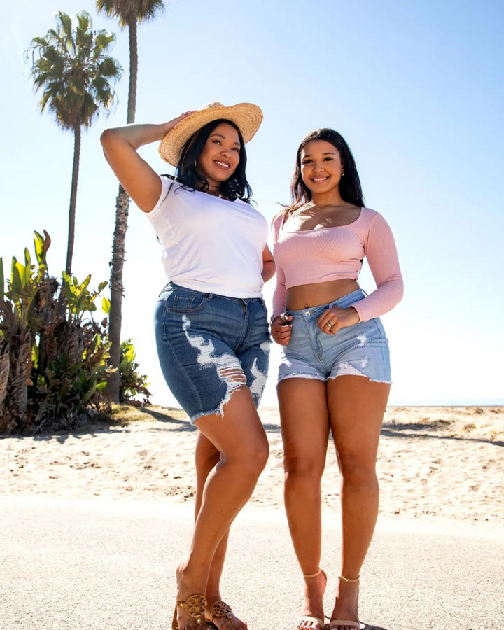 Sarah - Pantaloncini midi distrutti a vita alta