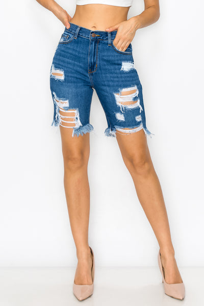 Camila - High Rise Destructed Chew Hem Bermuda relaxada